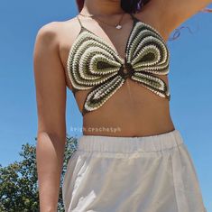 Crochet Beach Wear, Crochet Outfits, Fashion Crochet, Crochet Inspo, Crochet Fashion Patterns, Crochet Crop, Crochet Crop Top, Unique Crochet