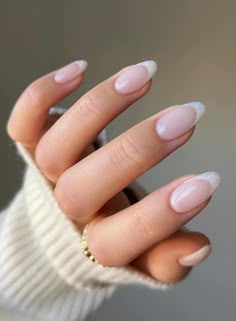 19+ Old Money Nails That Are Giving "Quiet Luxury" Ombre Nail Colors, Simple Nails Design, Ombre French Nails, Orange Ombre Nails, Ombre Gel Nails, Red Ombre Nails, Faded Nails, Sophisticated Nails