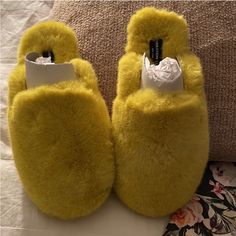 Brand New Yellow Sz Small Lois Fur Slippers Trendy Soft Slippers For Spring, Faux Fur Slides, Black Slippers, Fur Slippers, Brown Leopard, Fur Slides, Faux Fur, Slippers, Brand New