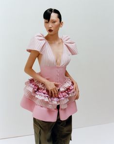 Pink Taffeta Dress With Ruffles, Fitted Ruffled Tiered Tops, Fitted Tiered Top With Ruffles, Christopher John Rogers, Pre Fall, Cotton Dresses, Runway Fashion, Chic Outfits, High Fashion