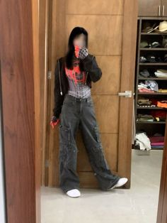 Spiderman Suit With Sweatpants, Spiderman Costume With Jeans, Spider Man Fit Aesthetic, Spiderman Suit Outfit, Spiderwoman Costume Ideas, Halloween Costume Ideas Spiderman, Halloween Spiderman Costume, Spiderwoman Halloween Costume