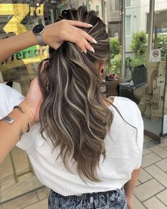 Long Hair Perm, Blonde Highlights On Dark Hair, Perm Hair, Hair Perm, Hair Color Streaks, Brunette Hair With Highlights, Dark Hair With Highlights, Brown Hair With Blonde Highlights, Brunette Balayage Hair