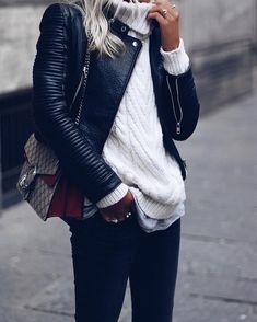 Outfit Leather Jacket, Faux Leather Moto Jacket, Dinner Outfits, Celebrity Outfits, Black Leather Jacket, Look Fashion, Jacket Outfits, Winter Wonderland