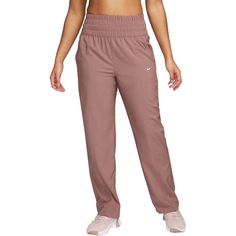 These pants are the ones that are down for everything you do--from long walks to HIIT to running errands. Their silky-smooth, ultrasoft woven fabric is balanced with sweat-wicking tech so you have ultimate comfort while feeling dry as you work out. An extra-high waistband sits above your hips for a hugging, supportive fit. Pe Outfits, Woman Hiking, Big Pants, Workout Stuff, Sports Pants Women, Long Walks, Hiking Women, Suit Accessories, Hiking Outfit