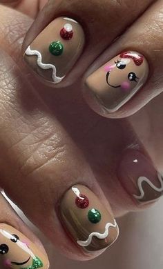 Christmas Nails Girls Short, Easy Diy Christmas Gel Nails, Christmas Nail Polish Ideas Simple, Cute Gel Christmas Nails, Christmas Nail Designs Holiday Short, Easy Xmas Nails For Kids, Easy Nail Art For Christmas, Thanksgiving To Christmas Transition Nails, Kid Nail Designs Christmas