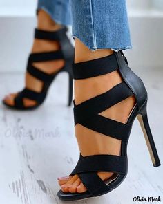 Cute Shoes Heels, Black Slippers, Fashion High Heels, Beautiful Shoes, Olivia Mark, Stiletto Heel, Cute Shoes