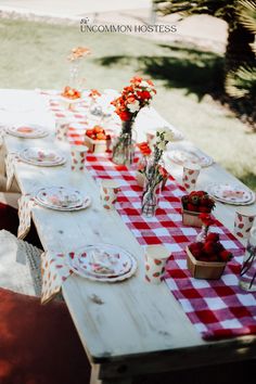 Tablescape inspiration for an outdoor strawberry themed party - perfect for Berry Sweet One birthday parties, Berry Sweet Baby showers, summer dinner parties, and more. Shop the look of this tablescape now and find more party theme ideas, tips, and resources at theuncommonhostess.com *AFFILIATE LINKS* Strawberry 1st Birthday Party Theme, First Birthday Strawberry Theme, Strawberry Themed 1st Birthday, Strawberry First Birthday Theme, Berry Birthday Party, My Berry First Birthday, Berry First Birthday Party, First Birthday Centerpieces, First Birthday Theme