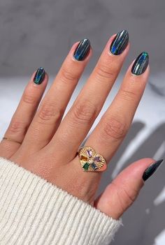 Winter Nails 2023, Black Chrome Nails, Chrome Manicure, Blue Chrome Nails, Chrome Nail Polish, Chrome Nail Art, Best Nail Polish, Nails 2023