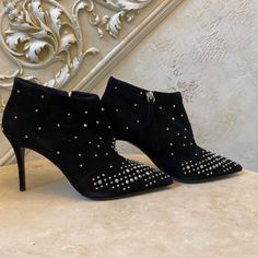 Black Suede Boots With Crystals And Metal Stones. Wedding Veils Lace, Zanotti Shoes, Giuseppe Zanotti Shoes, Black Suede Boots, Wedding Veils, Suede Boots, Shoes Heels Boots, Giuseppe Zanotti, Black Suede