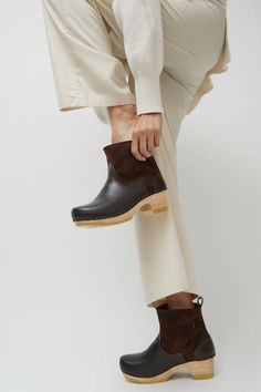 No.6 5" Pull on Shearling Clog Boot on Mid Heel in Umber – No.6 Store Clog Boots, Wide Trousers, Clog Heels, Ankle Heels, Shearling Boots, Denim Hat, Heel Caps, Leather Clogs, Mid Heel