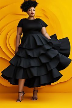 Opera Outfits, Plus Size Celebrities, Streetwear Plus Size, Black Homecoming Dresses, Modest Dressing, African Attire Dresses, Gala Outfit, Church Attire, Fitted Sheath Dress