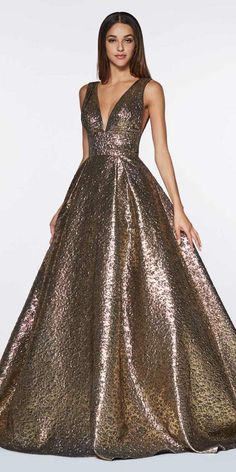 Gold Evening Dress, Metallic Prom Dresses, Black Ball Gown, Gold Evening Dresses, Gorgeous Prom Dresses, Bright Dress, Stunning Prom Dresses, Brocade Dresses, Ball Gown Skirt