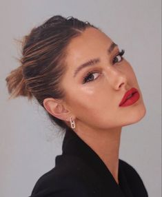 Jourdan Sloane, Red Lips Makeup Look, Red Lip Makeup, Wear Red, Yes Or No, Red Lip, Red Lipstick, Pretty Makeup, Beautiful Makeup