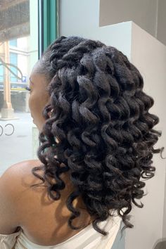 natural hairstyles, hairstyles for work, natural curly hairstyles, hairstyles on natural hair, natural hair curls Formal Natural Hairstyles, Hairstyles On Natural Hair, Curls On Natural Hair, Natural Hair Curls, Natural Curly Hairstyles, Hairstyles For Work, Natural Hair Wedding, 4c Hair Care, Natural Wedding Hairstyles