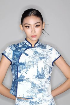 Qipao Crop Top, Qipao Top, Cheongsam Modern, National Dress, Chinese Knot, Chinese Clothing, Crop Blouse, White Outfits