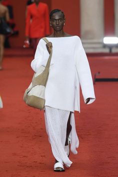 Ferragamo Ss23, Spring Summer 2023, Summer 2023, Fashion Week Spring, Milan Fashion Week, Summer Wardrobe, Salvatore Ferragamo, Minimalist Fashion, Spring Summer Fashion