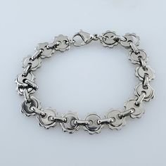 Brand New Women's White Gold Chain Link Bracelet Genuine 14k White Gold Plated Sterling Silver Length - 8" Retail Price $400 Buy With Confidence From A Trusted Seller With A 99%+ Feedback Rating! A0292 (Id-1917) White Gold Polished Chain Link Bracelet, White Gold Oval Link Bracelet, Tarnish Resistant, White Gold-colored Stainless Steel Link Bracelet, Elegant Nickel-free Link Charm Bracelet, Nickel-free Sterling Silver Link Bracelet, White Gold Chain, White Gold Chains, Gold Plated Sterling Silver, Chain Link Bracelet