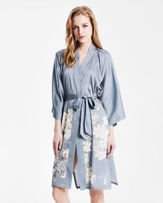 The mulberry silk kimono print robe is, soft color, soft and comfortable, and silky skin-friendly, the combination of pure mulberry silk material and exquisite digital inkjet printing is more elegant and luxurious. Sexy V-neck, showing the soft line of the neck and modifying the face. The loose three-quarter sleeves are comfortable and easy for the wrist to move freely. The waist tie design breaks mediocrity, improves the waistline, and shows the perfect proportion. inner ties design, Inner ties Elegant Summer Robe For Relaxation, Elegant Wrap Kimono For Home, Elegant Wrap Robe For Relaxation, Elegant Kimono With Kimono Sleeves For Home, Silk Wrap Robe For Sleep, Elegant Summer Relaxation Kimono, Spring Open Front Home Robe, Silk Robe With Kimono Sleeves For Sleep, Satin Wrap Kimono For Loungewear