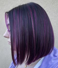 Black And Lavender Hair, Dark Plum Hair Color, Plum Hair Color Ideas, Plum Hair Dye, Plum Red Hair, Plum Purple Hair, Dark Purple Highlights, Plum Hair Color, Purple Hair Streaks