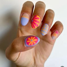 70s Nails Retro, 70s Nails, Nails Retro, August Nails, Hello Nails, Hippie Nails, Punk Nails, Edgy Nails, Summery Nails