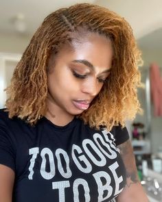 Ash Blonde Micro Locs, Honey Blonde Micro Locs, Honey Blonde Sisterlocks, Blond Microlocs, Blond Sisterlocks, Blonde Microlocs, Color Locs Black Women, Mirco Locs