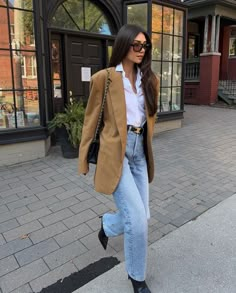 Beige Blazer Jeans Outfit, Beige Blazer Winter Outfit, Blazer And Button Down Shirt Outfit, Sand Blazer Outfit Woman, Tan Blazer Outfits Women Work, Confident Woman Outfit, Mustard Blazer Outfits For Women, Suede Blazer Outfit Women, Tan Button Up Shirt Outfit