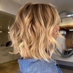 Medium Brunette Hair, Shoulder Length Layered Hair, Short Permed Hair, Medium Bob, Medium Layered Hair, Wavy Bob, Medium Length Hair With Layers, Natural Wavy Hair, Flat Hair