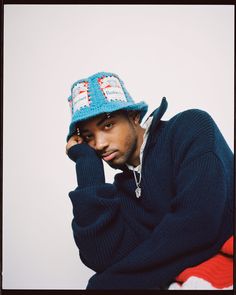 Algee Smith, Street Style Photoshoot, Baby Brent, Baseball Hat Outfit, Mens Cap, Hat Outfit, Idea Style, Cap Mens, Celeb Crushes