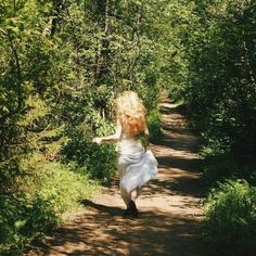 In The Woods, Taylor Swift, Swift, White Dress, Walking, Trees, Running, Road, Green