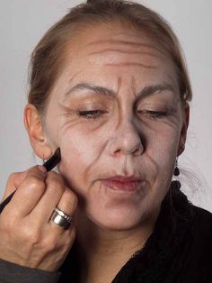 Grandma Costume, Halloween Make-up Looks, Movie Makeup