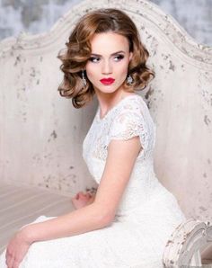 vintage wedding hairstyle wedding hairstyles for mid length hair 50+ best outfits #Bridalphotos #photoswithbrides vintage wedding hairstyle Retro Wedding Hairstyles, Glamorous Wedding Hair, Wedding Makeup Vintage, Braut Make-up, Pure Elegance