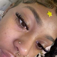 Eyebrow Tech, Eyebrow Arch Shape, Lashes And Eyebrows, Cute Nose Piercings, Lashes Fake Eyelashes, Lashes Tutorial, Arched Eyebrows, Lash Extensions Styles, Perfect Eyelashes