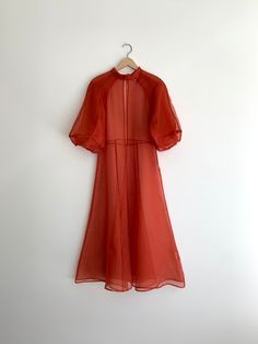 KAMPERETT | MEIERE SILK ORGANZA MIDI DRESS | RUST Florence Outfits, Organza Midi Dress, Cocktail Length Dress, Organza Gowns, Rust Dress, Silk Organza, Midi Length Dress, Look At You, Covered Buttons