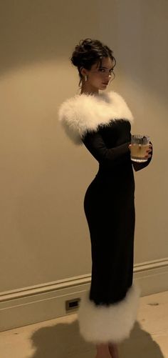 Europe Winter Fashion, Fur Dress, Gala Dresses, Kendall And Kylie, Kendall Jenner Style, Glam Dresses, Classy Dress, Fancy Dresses