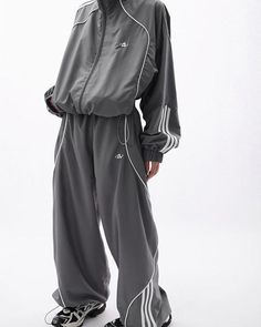 Details: Long cargo pants with pockets designBottom Length: LongMaterials:95% Polyester + 5% Spandex Oversized Tracksuit, Oversized Cargo Pants, Colored Pants Outfits, Long Cargo Pants, Wide Leg Track Pants, Cargo Pants With Pockets, Y2k Gorpcore, Hip Hop Jacket, Casual Outwear