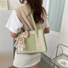 Kylethomasw Women's Bag New Fashion Woven Shoulder Bag Large Capacity Casual Contrast Grass Woven Tote Bag Large Capacity Square Canvas Bag For Spring, Spring Large Capacity Square Canvas Bag, Large Capacity Green Satchel For Spring, Spring Large Capacity Shoulder Bag For School, Spring Satchel Bag For School, Spring Square Canvas Bag For Daily Use, Square Shoulder Bag For School In Spring, Spring School Shoulder Bag With Removable Pouch, Spring School Shoulder Bag With Large Capacity