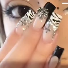 2000s Nails Acrylic Y2k, Onyx Nails, Nails 2000s, Zebra Print Nails, Zebra Nails, Wow Nails, Punk Nails, Grunge Nails, Print Nails