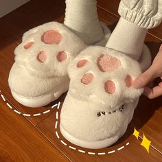 Cute Paw Slippers Claw Slippers, Paw Slippers, Anime Socks, Dog Slippers, Elegant Cat, Corgi Butts, Cat Claws, Balloon Dog