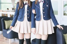 imagen descubierto por Belle. Descubre (¡y guarda!) tus propias imágenes y videos en We Heart It Academy Uniforms, Nanami Chiaki, Korean Fashion Winter, Korean Fashion Kpop, Korean Fashion Summer, Korean Fashion Outfits, Japanese School