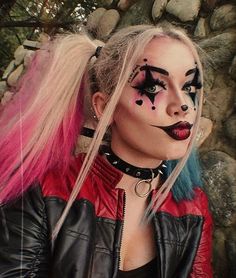 Harley Quinn Clown Costume, Harley Quinn Makeup Red And Black, Easy Harley Quinn Makeup, Black Harley Quinn Makeup, Harley Quinn Face Paint, Harley Quinn Makeup Halloween, Harley Quinn Outfit Ideas, Harley Quinn Makeup Ideas, Face Painting Ideas For Adults