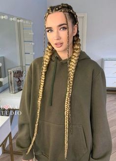 Island Twist Hairstyle, Boxer Braids Hairstyles, White Girl Braids, Triple Braid, Morning Before School, Kanekalon Braids, Island Twist, Exotic Hairstyles