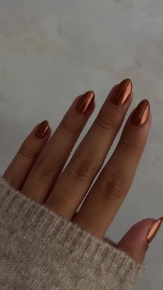 Fall Iridescent Nails, Pumpkin Chrome Nails, Fall Copper Nails, Orange Chrome Nails Fall, Copper Fall Nails, Fall Crome Nails, Chrome Autumn Nails, Burnt Orange Chrome Nails, Fall Nails Round