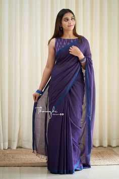 Convocation Saree Ideas, Simple Saree Look, Kerala Saree Blouse, Saree Pose, Kerala Saree Blouse Designs, Formal Saree, Sarees For Girls, Saree Jewellery