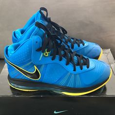 Super Clean Nike Lebron, Nike Blue, Super Clean, Shoes Nike, Hoka Running Shoes, Mens Shoes Sneakers, Men's Nike, Black Blue, Nike Men