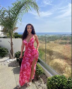 #bodycondresses #summeroutfitideas #summeraesthetic #fashion Baddie Birthday Dress, Baddie Beach Outfits, Beach Outfits Ideas, Outfits For The Summer, Cutesy Outfits, Trading Room, Outfit Cute, Beach Outfits