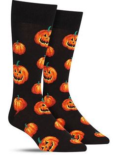 Don't lose your head trying to find the perfect pumpkin Halloween socks — we've got 'em right here, freshly carved for you! Jack-o'-lanterns originated in Ireland (who would have guessed with that "o" Pumpkin Socks, Womens Knee High Socks, Halloween Purple, October Fashion, Vintage Socks, Tie Dye Scarves, Holiday Socks, Halloween Ii