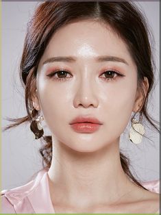 Makeup Bibir, Makeup Ala Korea, Editorial Make-up, Makeup Ulzzang, Korean Makeup Tips, Asian Makeup Looks, Korean Makeup Look, Korean Makeup Tutorials, Korean Eye Makeup