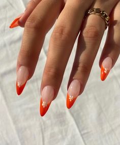 Kutek Disney, Unghie Sfumate, Minimal Nails, Summery Nails, Her Nails, Nail Swag, Spring Nail, Orange Nails, Minimalist Nails