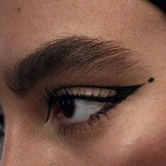 Veja 21 formas criativas para aproveitar o delineador aposentado Eyeliner Inspo, Long Lashes