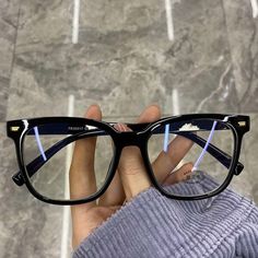 Wayfarer Glasses, Fashion Tumblr, Tiktok Outfits, Fashion Eye Glasses, Soft Girl Aesthetic, Cute Glasses